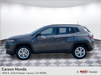 Used 2024 Jeep Compass Latitude image 1