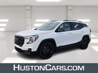 Certified 2022 GMC Terrain SLT w/ Infotainment Package II image 1