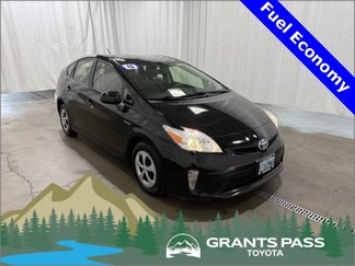 Used 2015 Toyota Prius Two image 1