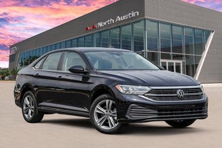 Used 2024 Volkswagen Jetta SE image 1
