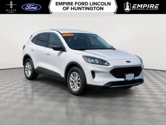 Used 2022 Ford Escape SE w/ Cold Weather Package image 1