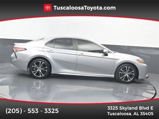 Used 2018 Toyota Camry SE image 1