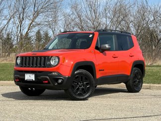 Used 2018 Jeep Renegade Trailhawk w/ Safety & Security Group image 1