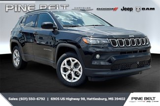 New 2025 Jeep Compass Latitude image 1