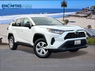 Used 2022 Toyota RAV4 LE image 1