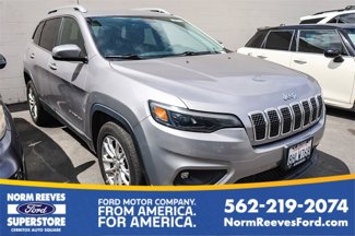 Used 2019 Jeep Cherokee Latitude w/ Popular Appearance Group image 1