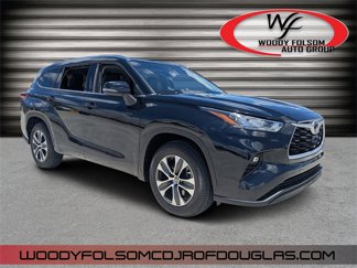 Used 2020 Toyota Highlander XLE w/ Phone Cable & Charge Package image 1