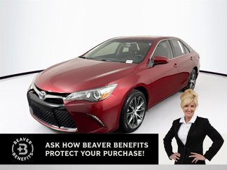 Used 2015 Toyota Camry LE image 1