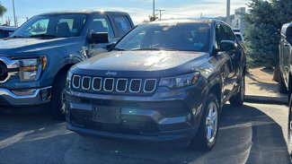 Used 2023 Jeep Compass Sport image 1