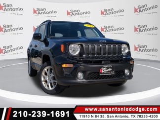 Used 2019 Jeep Renegade Latitude w/ Cold Weather Group image 1