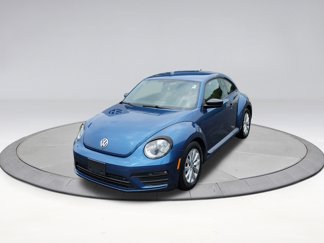 Used 2018 Volkswagen Beetle 2.0T image 1