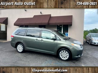 Used 2012 Toyota Sienna LE image 1