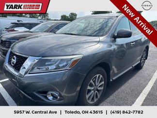 Used 2015 Nissan Pathfinder SV w/ Cargo Package image 1