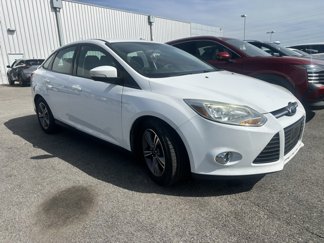 Used 2014 Ford Focus SE w/ SE Sport Package image 1