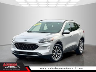 Used 2020 Ford Escape Titanium image 1