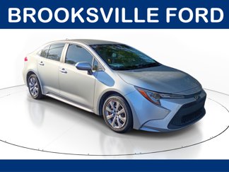 Used 2021 Toyota Corolla LE image 1
