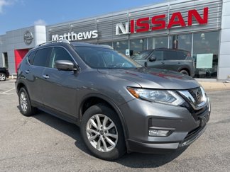 Used 2017 Nissan Rogue SV image 1