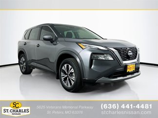Used 2022 Nissan Rogue SV image 1