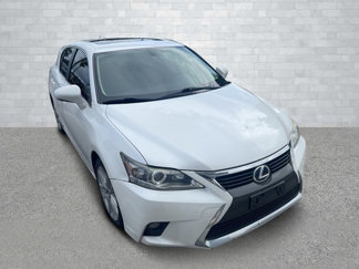Used 2016 Lexus CT 200h image 1