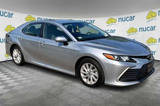 Certified 2022 Toyota Camry LE image 1