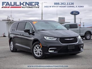 Certified 2023 Chrysler Pacifica Touring-L image 1
