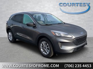 Used 2022 Ford Escape SE image 1