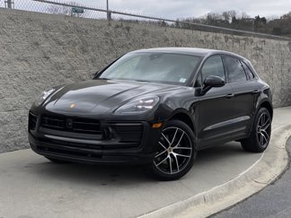 Certified 2024 Porsche Macan image 1