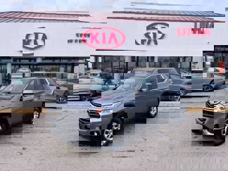 Used 2020 Chevrolet Traverse LT w/ Driver Confidence II Package image 1