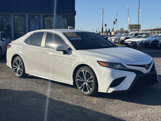 Used 2019 Toyota Camry SE image 1