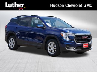 Used 2022 GMC Terrain SLE w/ Driver Convenience Package image 1