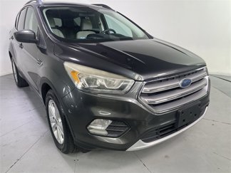 Used 2017 Ford Escape SE w/ Equipment Group 201A image 1