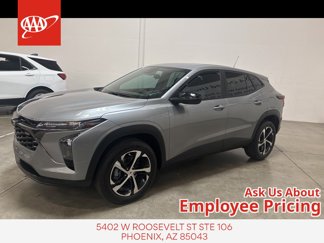 Used 2024 Chevrolet Trax RS w/ Driver Confidence Package image 1