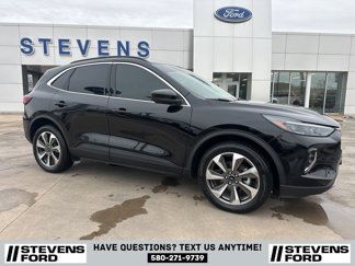 Used 2023 Ford Escape Platinum image 1