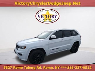 Used 2018 Jeep Grand Cherokee Altitude image 1