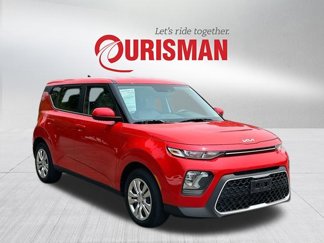 Used 2022 Kia Soul LX image 1
