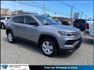 Used 2022 Jeep Compass Latitude w/ Convenience Group image 1