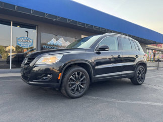 Used 2011 Volkswagen Tiguan SE image 1