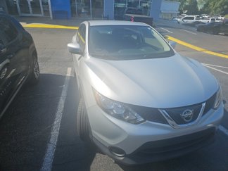 Used 2019 Nissan Rogue Sport S image 1