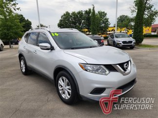 Used 2016 Nissan Rogue SV image 1