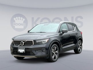 Certified 2023 Volvo XC40 B5 Plus image 1