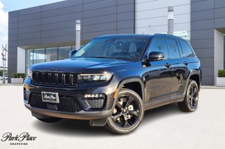 Used 2023 Jeep Grand Cherokee Limited w/ Black Appearance Package image 1