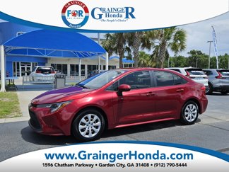 Used 2022 Toyota Corolla LE image 1