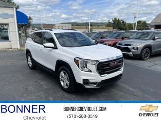 Used 2022 GMC Terrain SLE w/ Driver Convenience Package image 1