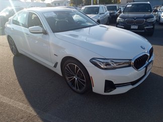 Used 2023 BMW 530e image 1