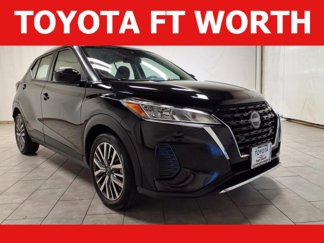 Used 2024 Nissan Kicks SV image 1