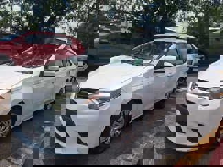 Used 2015 Toyota Corolla LE image 1