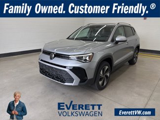 New 2025 Volkswagen Taos SE image 1