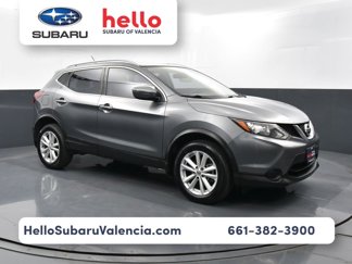 Used 2017 Nissan Rogue Sport SV image 1