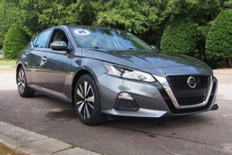 Used 2022 Nissan Altima 2.5 SV image 1