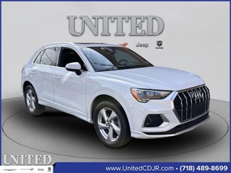 Used 2019 Audi Q3 2.0T Premium w/ Convenience Package image 1